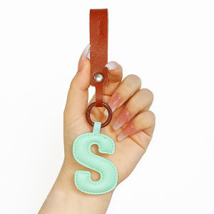LYM A To Z PU Leather Initial Letter Keychain For Women Candy Color Simple Fashion Bag Phone Pendant Car Key Ring Jewelry Gifts