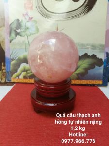 Quả Cầu Đá Thach Anh Hồng Phong Thủy Có Tặng Kèm Đế Gỗ Xoay (12 kg)