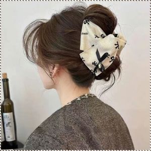 เครื่องประดับศีรษะ สง่างาม คลิปหนีบผม เบาสบาย ทรงผมคงที่ วัสดุละเอียด มีหลายสไตล์ วัสดุธรรมชาติ