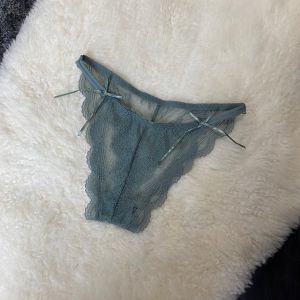 กางเกงชั้นในผู้หญิง บิกินี จีสตริง กางเกงในลูกไม้ ซีทรูผ้านิ่ม #S2824