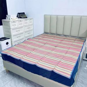 (AGFE) J&M Plastic Flexible Mat (BANIG)