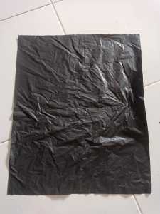 50 PCS TRASH BAG SEMUA UKURAN/ KANTONG SAMPAH TEBAL DAN KUAT/ PLASTIK SAMPAH UK 40 X 50 CM