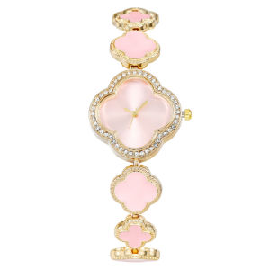 ใหม่ของผู้หญิงแฟชั่นกันน้ำสี่ใบโคลเวอร์นาฬิกาหอยมุกนาฬิกาควอทซ์สำหรับผู้หญิง/สวมใส่สบาย