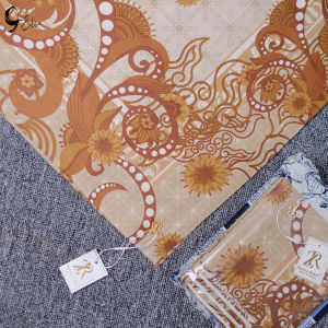 HIJAB SEGIEMPAT ZARYTA VOAL KOREA  MOTIF POUCH  SWAROVSKY UKURAN 110x110