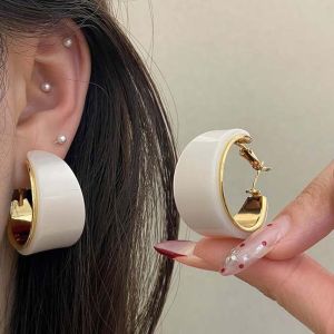 PLORAB 1 pair Glossy Acrylic Finish Chunky Resin Hoops Lightweight Construction Metallic Inner Lining Acrylic Metal Studs Blue Earring Seamless Joinery Two-Tone C-Shaped Hoop Summer Beach Outing