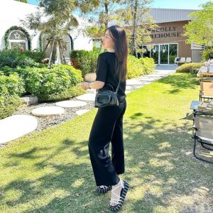 🌈SpinnyHouse🌈ชุดเซ็ต 2 ชิ้น เสื้อแขนสั้นคอปก + กางเกงกระบอกขายาว ผ้าไหมพรม 😻 เนื้อนุ่มใส่สบาย รุ่น มะรุม