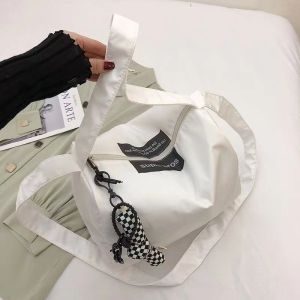 กระเป๋าถือสไตล์เกาหลี กระเป๋ากีฬา  ขนาดใหญ่ แฟชั่น ใส่เสื้อผ้าใส่รองเท้าได้ สำหรับการเล่นกีฬา การเดินทาง ช้อปปิ้ง