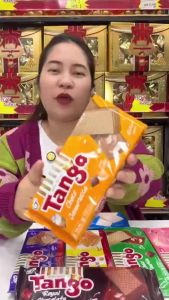 Wafer Tango - Snack Renyah Isi Krim Lezat 100g-124g.