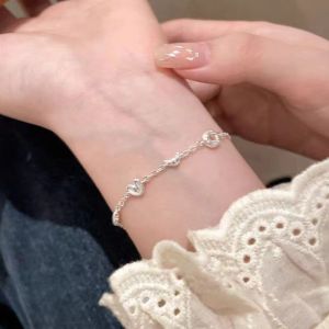 The new cute and sweet waffle dessert bracelet is exquisite small simple and versatile niche design high-end jewelry.