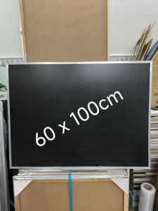 Bảng đen viết phấn viền nhôm kích thước 60x100cm tặng kèm lau bảng