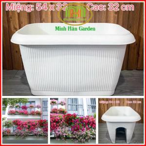 Chậu nhựa kẹp ban công trồng hoa màu trắng sang trọng Minh Hân Garden