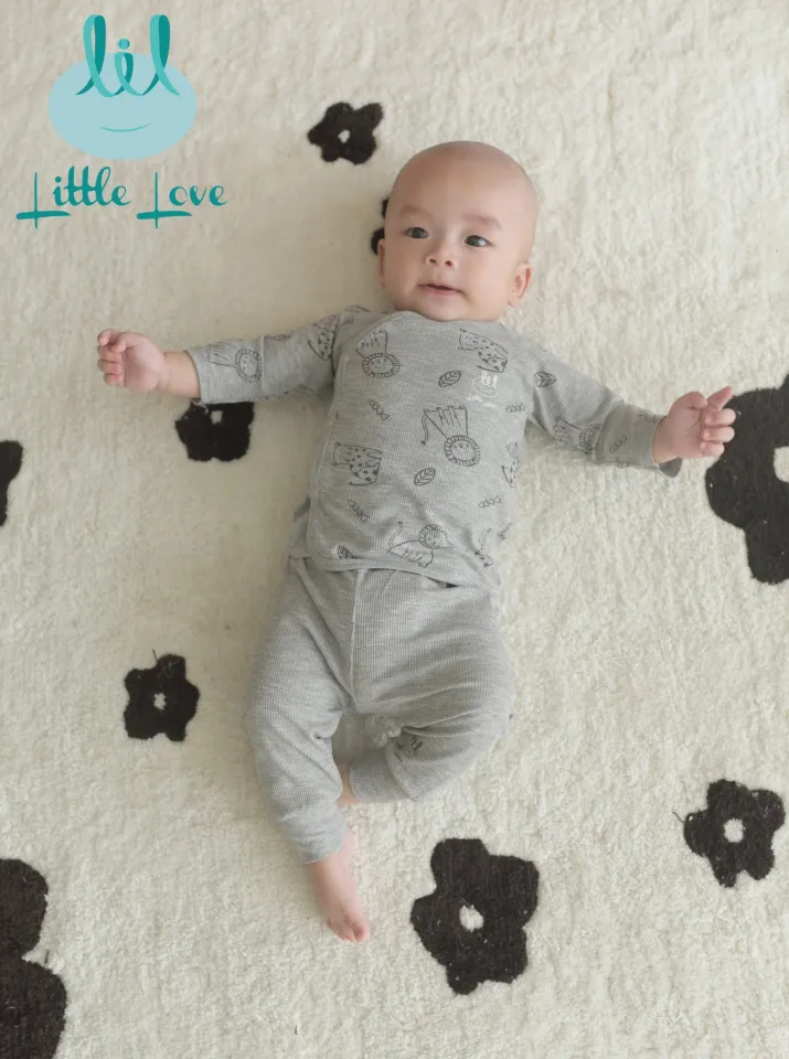 BỘ SƠ SINH CÀI LỆCH TĂM IN HỌA TIẾT LITTLE LOVE CHO BÉ