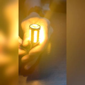 Bohlam Lampu Sen Lensa Kaki 1 Putar 33 LED Kuning Super Terang