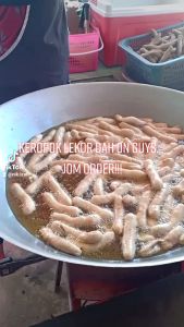 IKANKEROPOK LEKOR EXTRA HALF COOK (500g)