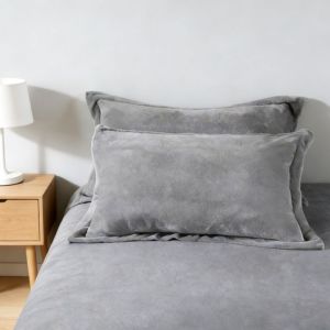 YUBAGUANB Warm Flannel Pillowcase Skin-friendly Soft Sleeping Pillow Cover Modern Breathable Cushion Cover Dormitory