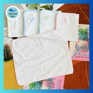 Set 5 Cái Tấm Lót Chống Thấm 2 Lớp Viền Vải JOU 33x40 cm - 1 Mặt Khăn Lông Mềm 1 Mặt Ni Lông chống thấm nước - Miếng lót thay tã