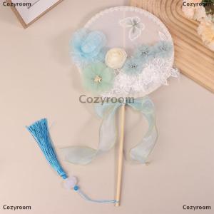 [COD] Cozyroom ผ้ารูปผีเสื้อดอกไม้ดอกไม้ทรงกลมที่จับยาวของจีนอุปกรณ์สำหรับงานแต่งงานอุปกรณ์สำหรับการถ่ายภาพอุปกรณ์ตกแต่งบ้าน