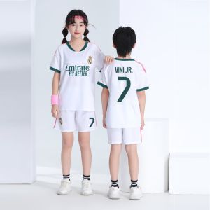 High Quality Childrens Outdoor Sportswear and Kids Football Training Set