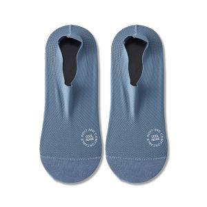 ถุงเท้ารองส้นผู้ชาย ผ้าไหมเย็น ใส่เย็นสบาย ถุงเท้าซิลิโคนกันลื่นสำหรับผู้ชาย ดูดซับเหงื่อได้ดี ถุงเท้าล่องหน