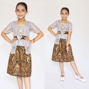 KEBAYA BROKAT ANAK MODEL SETELAN KUTUBARU PENDEK USIA 2-10 TAHUN