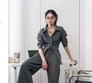 Ar-U - Elton Shirt - Kemeja Wanita Lengan Panjang Garis Garis Kekinian Slim Fit Premium Korean Style