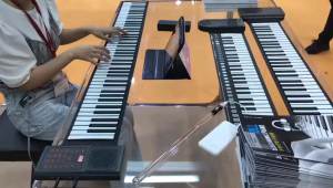 49 Key Hand Roll Piano 88 Key Folding Electronic Keyboard Portable Beginner Home Professional Thickened Roll Piano