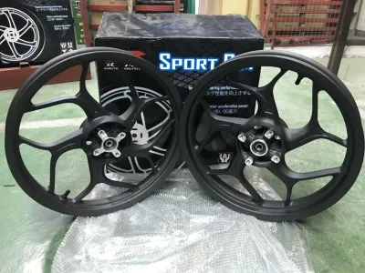 Rapido Yamaha LC 135 ES Sport Rim Model # VS02 Race