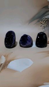 KRISTAL SG: Emperor Amethyst Mini Geode. 迷你帝王紫晶镇 E9/E10/E11