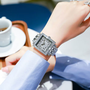 นาฬิกาผู้หญิงแฟชั่นใหม่เพชรสี่เหลี่ยมเทรนด์แฟชั่นสร้อยข้อมือเพชรสายนาฬิกาควอตซ์กันน้ำ
