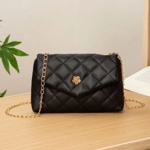 Slingbag Tas Selempang Wanita Model Terbaru Tas Fashion Wanita Tali Rantai Bahu Bahan Berkualitas