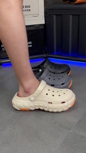 Thick-Soled Perforated Shoes For Men Summer Outdoor Wear 2025 New Model Wear-Resistant Non-Slip Odor-Resistant Specialized Shoes For Mountaineering And Operating Rooms