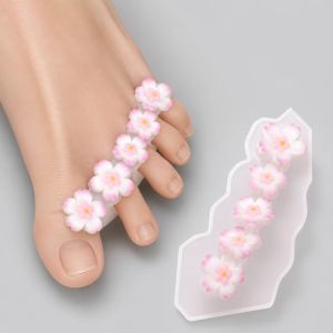 MADEWITH Soft Silicone Nail Art Separators Flower Design Flexible Toe Separators Durable Reusable Finger Dividers For Pedicure