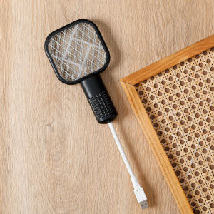 Mosquito Swatter Trap Pest Control Electric Shock Mini Mosquito Killer Lamp Portable UV Light Fly Bug Zapper Racket