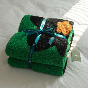 【130*170CM】Korean wind designer Sun flower half velvet knitted blanket Air conditioning blanket sofa office nap blanket Four seasons
