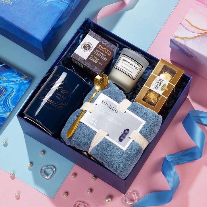 Wedding Anniversary Gifts Creative holiday gifts for your wife