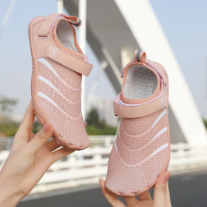 Sepatu Pantai Wanita  Sepatu Poundfit Pria Sepatu Renang Sepatu Rafting Sepatu Air Sepatu Pilates Sepatu Yoga Sepatu Tracking Sepatu Wading Water Shoes Sepatu Diving Sepatu Fitness