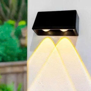Đèn hắt tường đèn tường năng lượng mặt trời Điện Quang dùng ngoài trời có thể đổi màu dùng để trang trí tự động bật tắt chống thấm nước