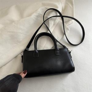 ZEFAN กระเป๋าไหล่แฟชั่นรีโทรที่มีเนื้อขั้นสูงของผู้หญิงที่ทันสมัย กระเป๋า crossbody หลากหลายที่เหมาะสำหรับการเดินทางการเดินทาง