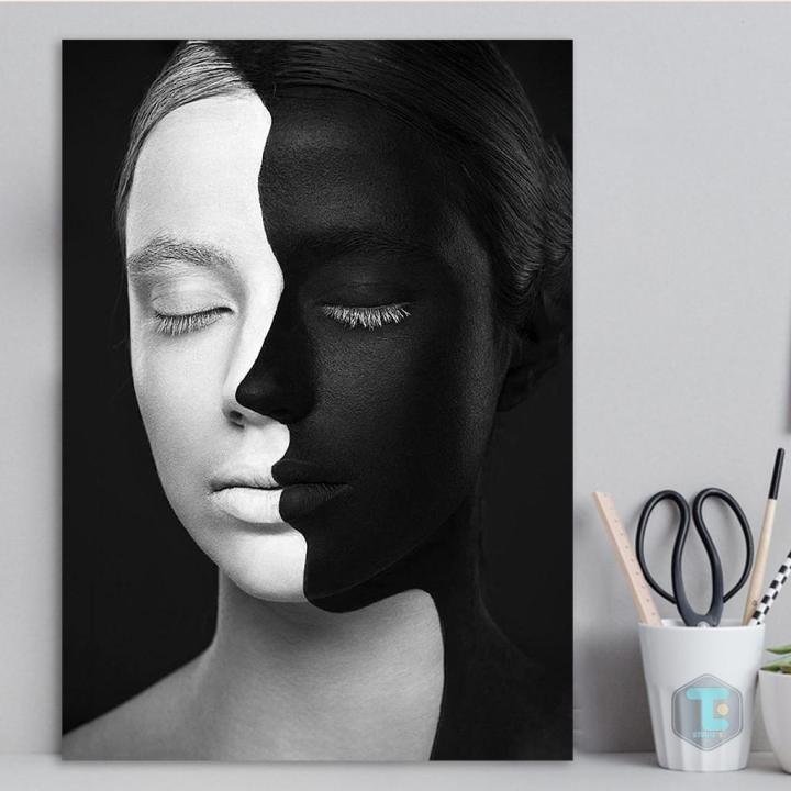 Hiasan Dinding Gambar Wanita Warna Hitam Dan Putih Ruang Tamu Lukisan