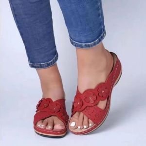 [Free Shipping] Plus-Size WomenS Summer Sandals New Style Retro Floral Design Wedge Heel Round Toe Casual Beach Sandals