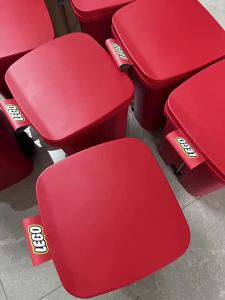 Red Trash Can for Home Use Cute and Luxurious for Living Room Kitchen Foot-Pedal Type with Lid Large Capacity High-Value Appearance Waste Basket