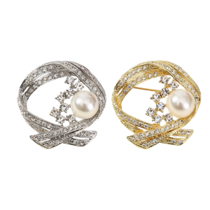 Sturdy Alloy Pearls Rhinestones Brooch for Evening Party Dress Elegant Accessory Secure Pin Clasp