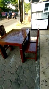 Meja Makan Jati 4 Kursi & Desain Trinity