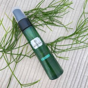 Gel xịt dưỡng phục hồi và trẻ hóa da THE BODY SHOP DROPS OF YOUTH BOUNCY JELLY MIST GEL BRUME VISAGE 57ml của Anh