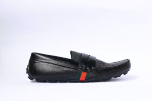 Sepatu Casual Pria: Loafers Slip On Kasual Formal & Sneaker Murah