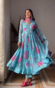 Magenta chinon Lehngha choli with Dupata