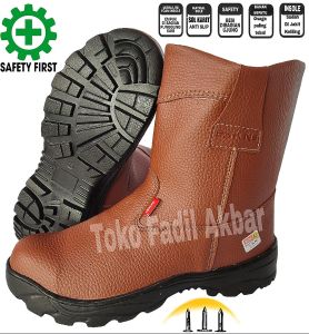 Sepatu Safety Boot Kulit Buatan Ujung Besi Pelindung kaki Tol Pabrik Proyek Kebun Kelapa Sawit Tambang Insole Anti Slip Tahan Air Skn Pria Wanita Sepatu Termurah Berkualitas Boot