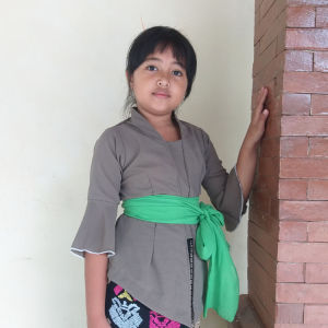 Baju Kebaya Anak anak lengan trompet Kebaya Bali untuk Anak SD Baju Kebaya Anak Perempuan Kain Siffon Baju kebaya Bayi umur 1tahun Kebaya Anak Bahan Sifon Model Kutubaru