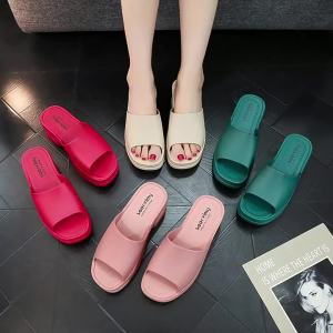 [Free Shipping] New Summer Fashionable Outdoor High-Heeled Thick-Soled Slippers for Home Use Non-Slip Soft-Soled Wedge Sandals for Bathroom