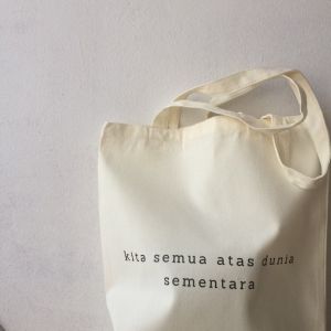Túi tote vải tối giản cho sinh viên - Trích dẫn thẩm mỹ QUZZ